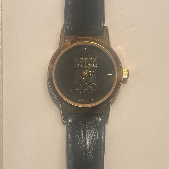 Kodak Olympics Ladies Watch Vintage Genuine Black Leather Yellow Gold Tone Case - Picture 4 of 5